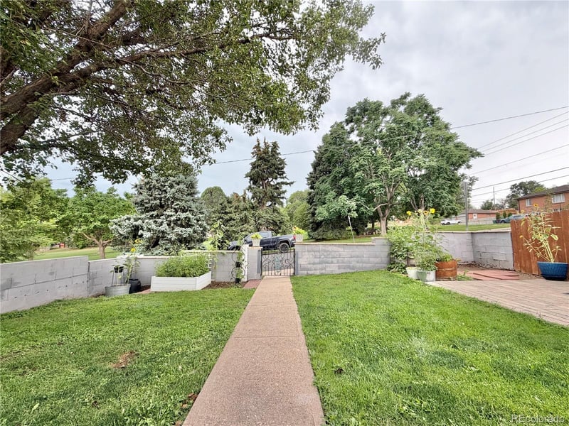 1285 Gill Pl, Denver, CO 80223