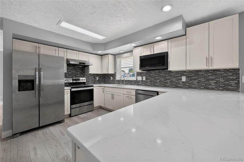 5881 Quatar Cir, Centennial, CO 80015
