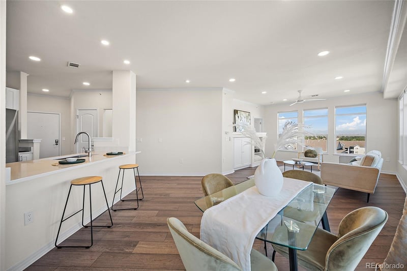 10184 Park Meadows Dr #1410, Lone Tree, CO 80124