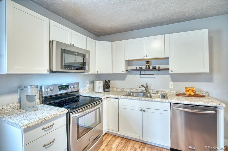 2001 5th Ave, Greeley, CO 80631