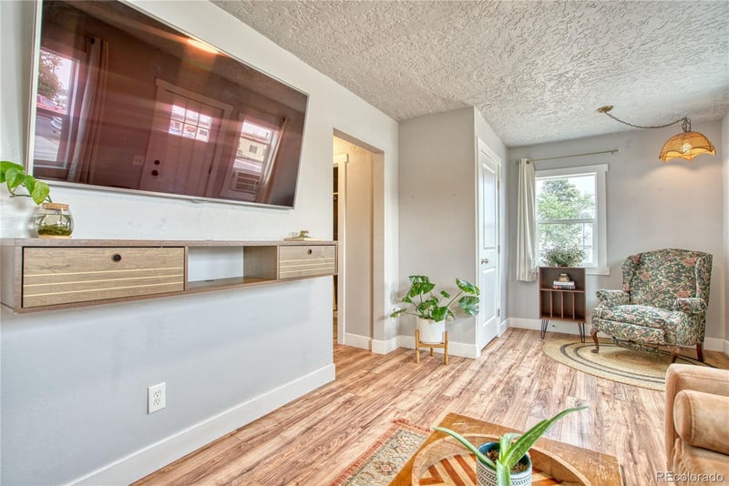 2001 5th Ave, Greeley, CO 80631