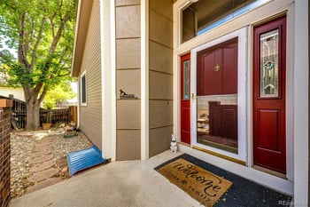 2566 S Independence Ct, Lakewood, CO 80227