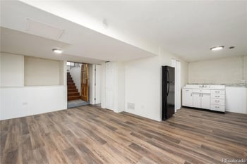 2102 S Pearl St, Denver, CO 80210