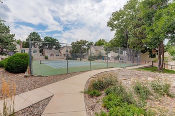 1295 S Zeno Cir #C, Aurora, CO 80017