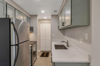 130 E Highline Cir #103, Centennial, CO 80122