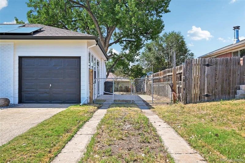 2020 73rd Pl, Denver, CO 80221