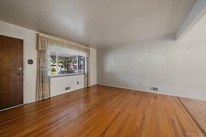 3180 S Utica St, Denver, CO 80236