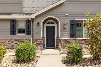 9068 E Phillips Dr, Englewood, CO 80112