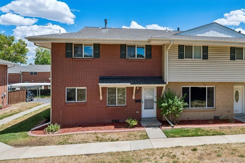 3942 Yosemite St, Denver, CO 80237