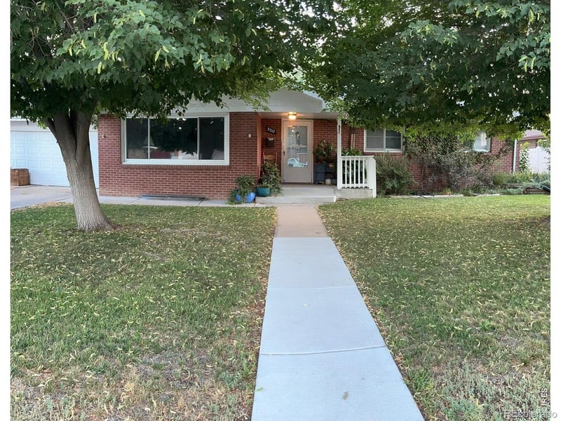 2217 12th St Rd, Greeley, CO 80631