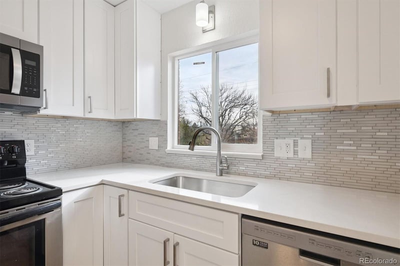 12010 Alameda Pw, Lakewood, CO 80228