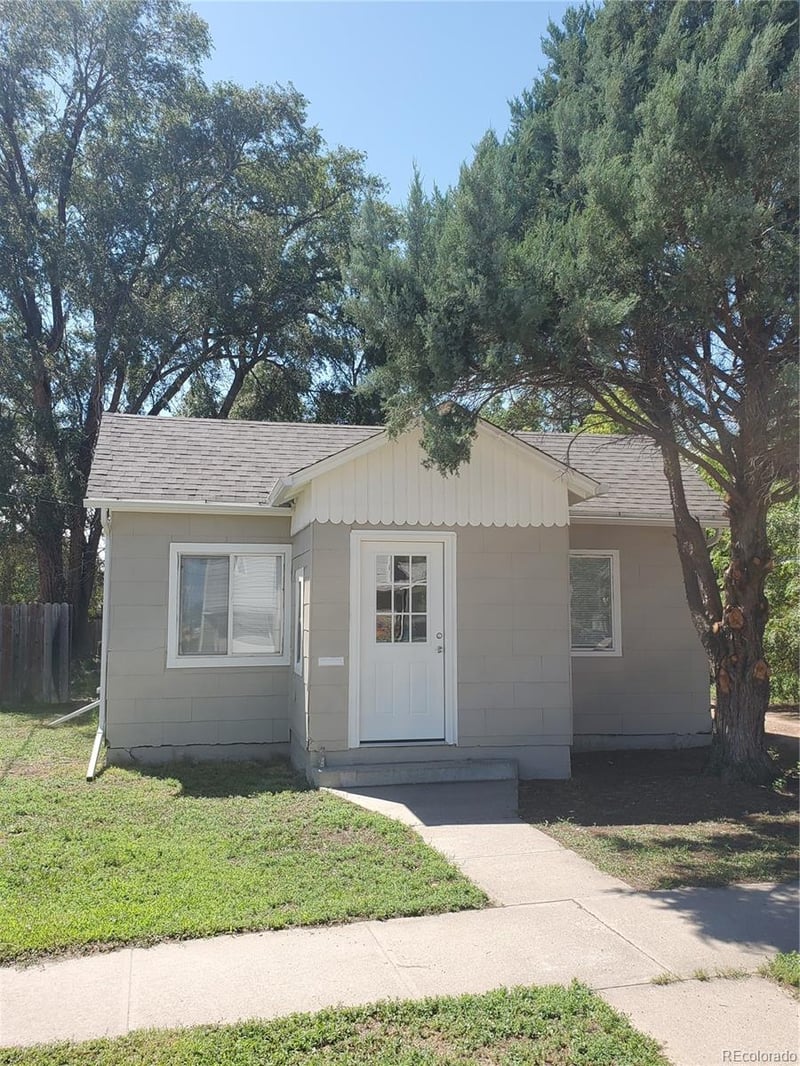 217 4th Ave, Sterling, CO 80751