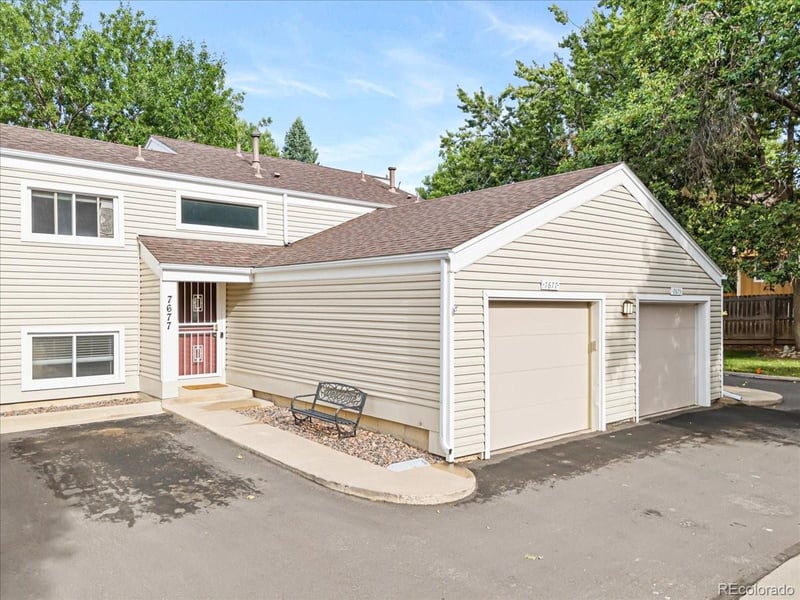 7677 Monaco Cir, Englewood, CO 80112