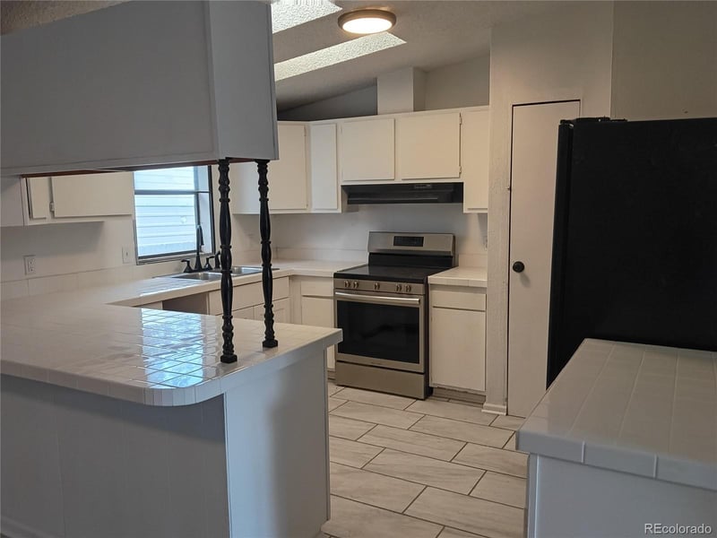 349 Stewart Dr, Pueblo, CO 81007