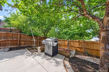 22351 E Lake Pl, Aurora, CO 80015