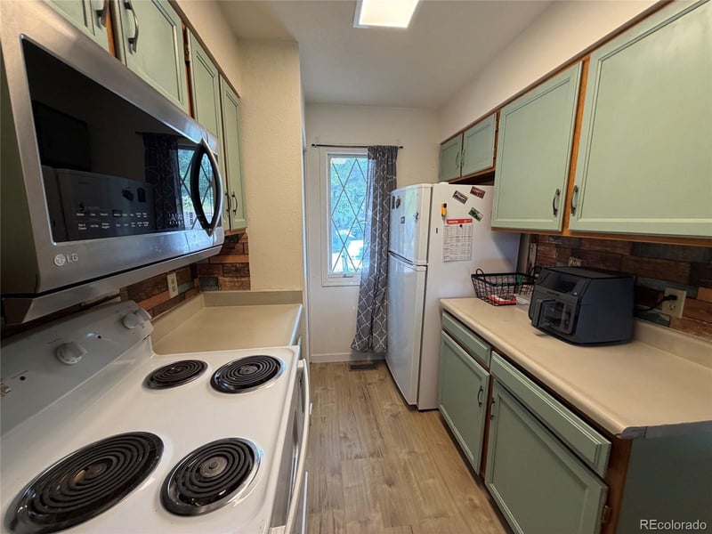 9771 Cornell Pl, Denver, CO 80227