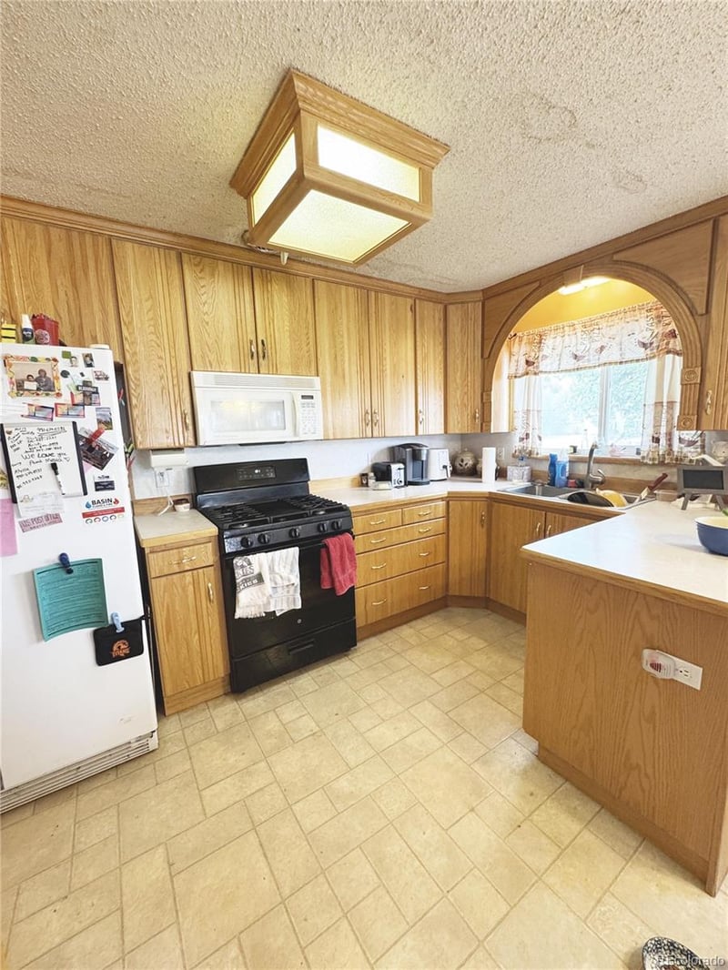 222 Morrison Ave, Rangely, CO 81648