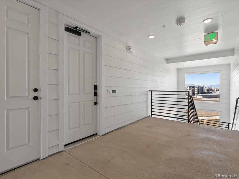6153 Ceylon St #302, Denver, CO 80239