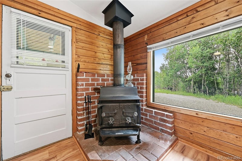 464 Long Trail Rd, Black Hawk, CO 80422
