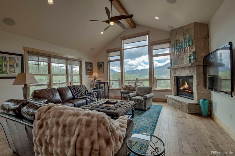160 Stonefly Dr, Silverthorne, CO 80498