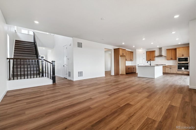 25010 42nd Ave, Aurora, CO 80019