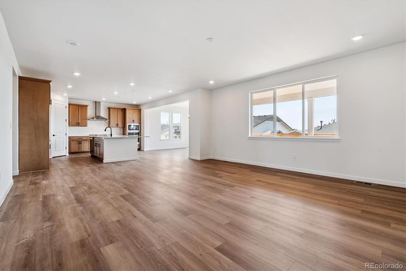 25010 42nd Ave, Aurora, CO 80019