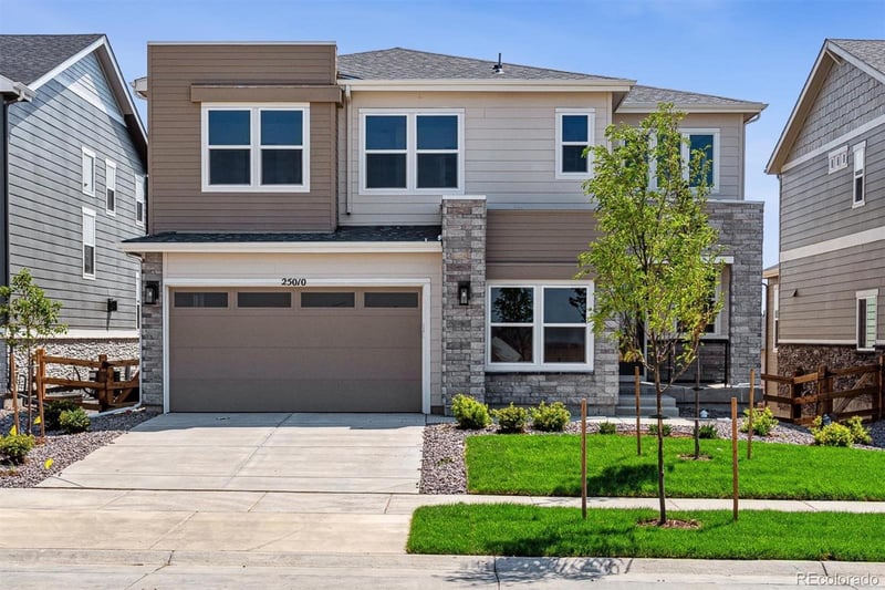 25010 42nd Ave, Aurora, CO 80019