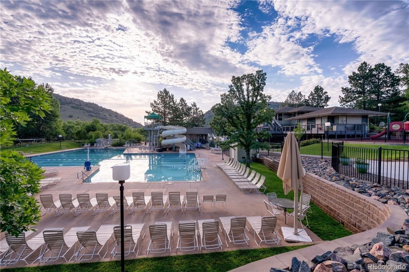 49 Golden Eagle Ln, Littleton, CO 80127
