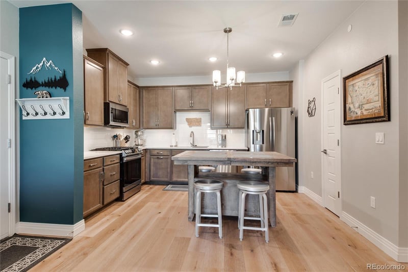 1861 Dunkirk St #307, Aurora, CO 80017