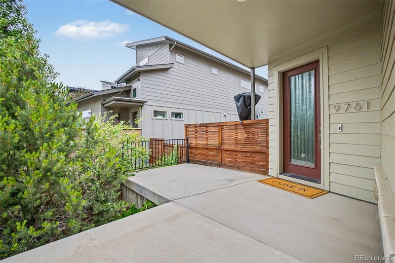 9761 Taylor River R Cir, Littleton, CO 80125