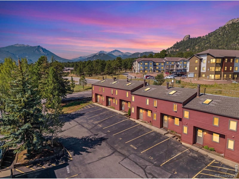 1050 S Saint Vrain Ave #4, Estes Park, CO 80517