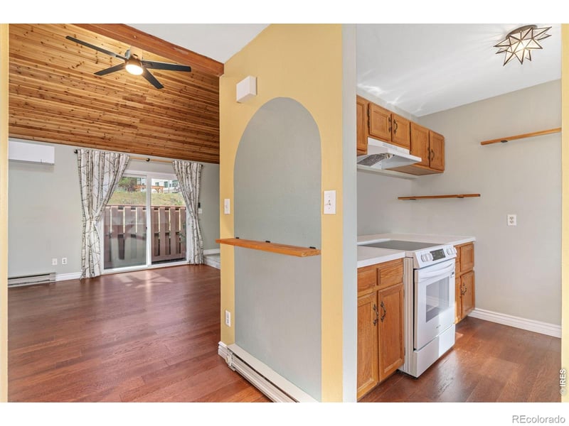 1050 S Saint Vrain Ave #4, Estes Park, CO 80517
