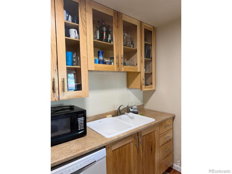 2141 Baseline Rd #8, Boulder, CO 80302