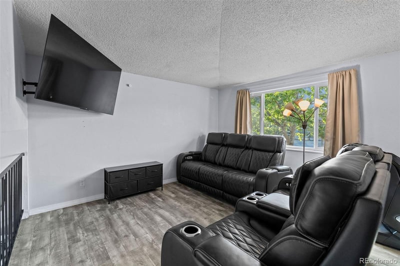 4963 Billings St, Denver, CO 80239