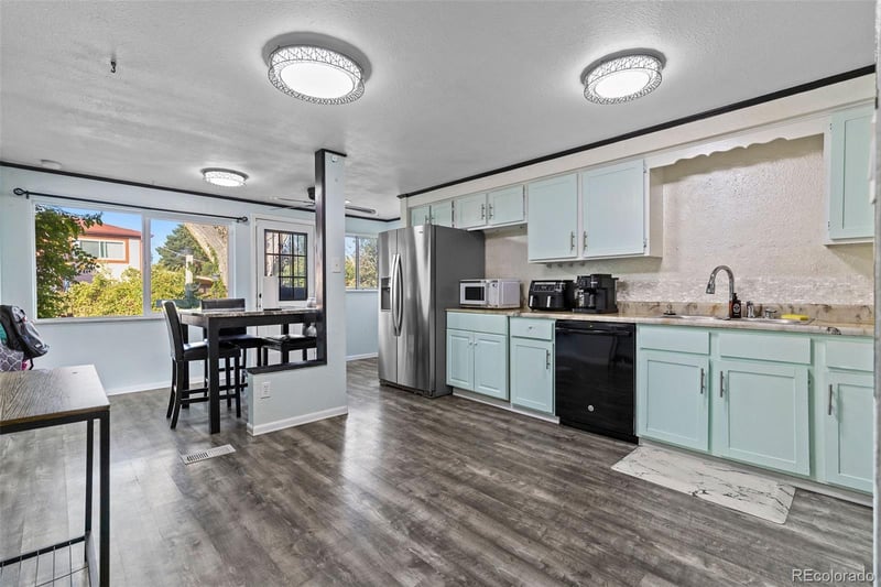 4963 Billings St, Denver, CO 80239