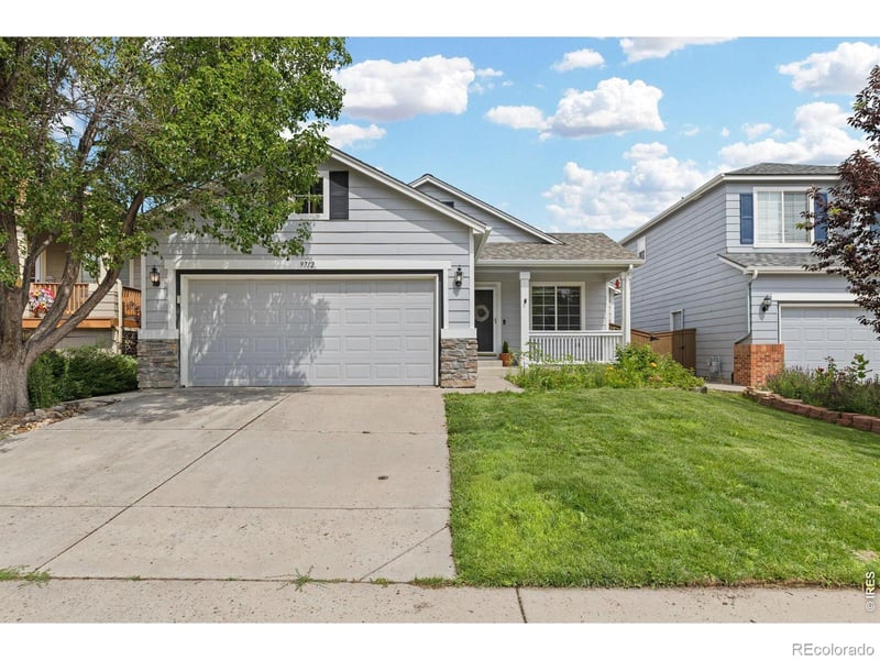 9712 Queenscliffe Dr, Highlands Ranch, CO 80130