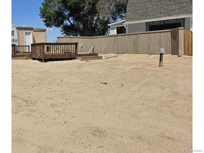 162 Kiowa Cir, Weldona, CO 80653