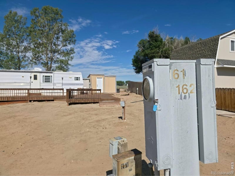 161 Kiowa Cir, Weldona, CO 80653
