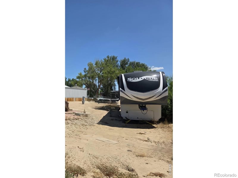 160 Kiowa Cir, Weldona, CO 80653