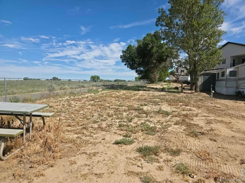 160 Kiowa Cir, Weldona, CO 80653