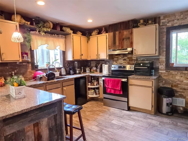 7234 Navajo St, Denver, CO 80221