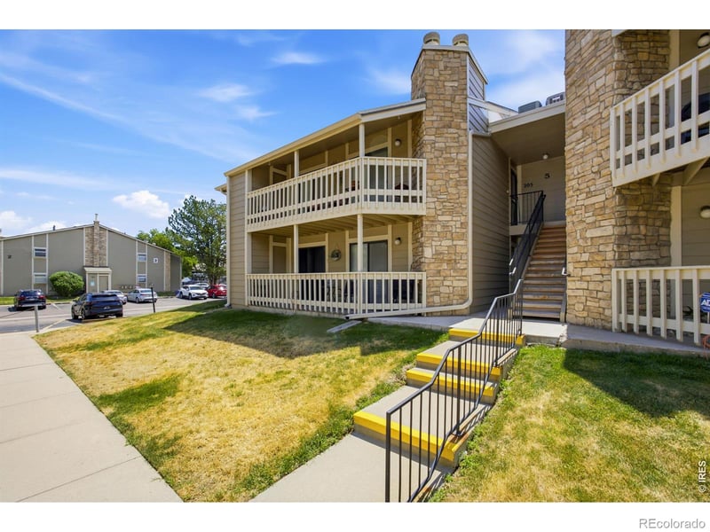 8225 Fairmount Dr #105, Denver, CO 80247