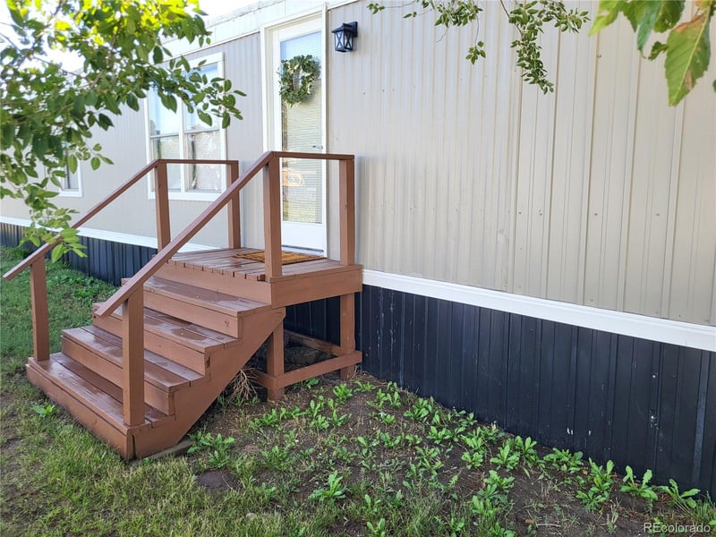 820 6th St, Hugo, CO 80821