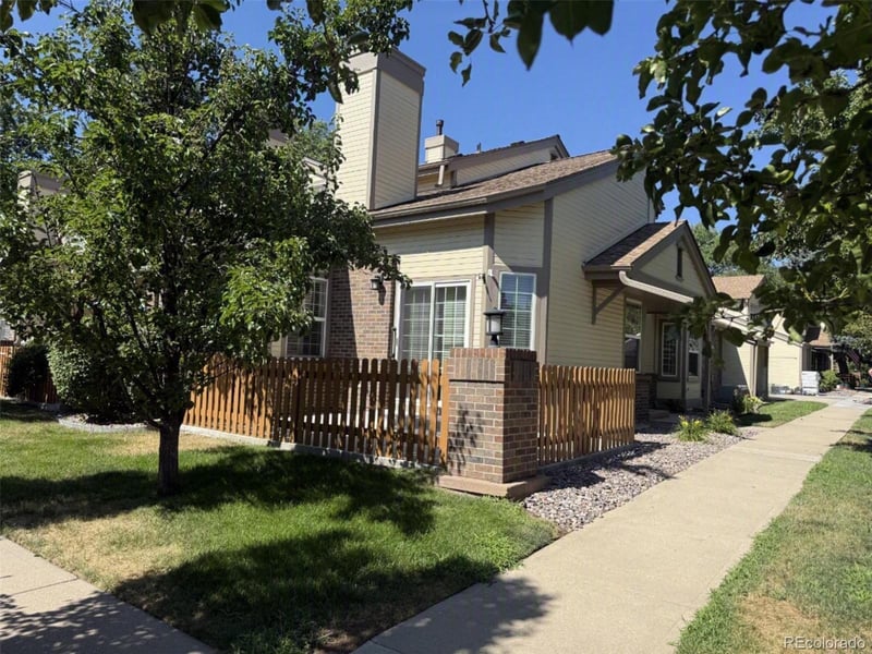 9181 7th Ave, Lakewood, CO 80215
