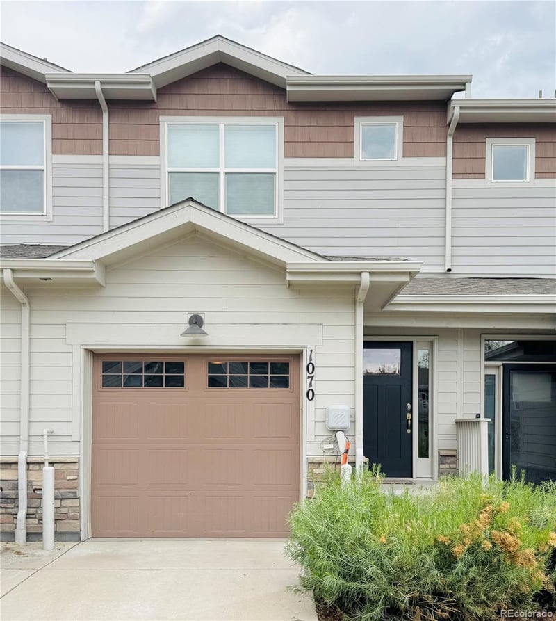 1070 Oak Cir, Denver, CO 80215