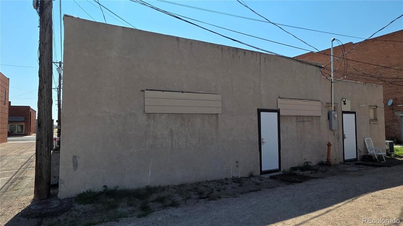 114 Cedar St, Julesburg, CO 80737