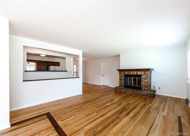 1118 Chambers Dr, Colorado Springs, CO 80904