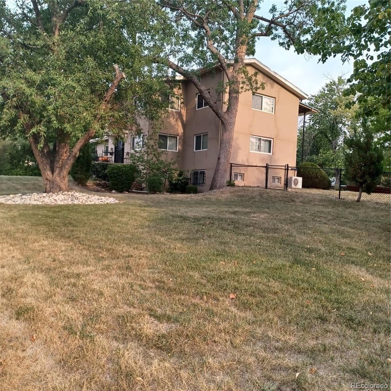 1796 Lake Ave, Littleton, CO 80120