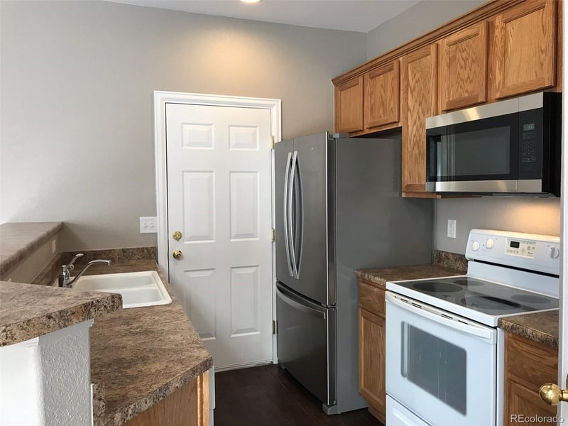 6753 Winnipeg Cir #101, Aurora, CO 80016