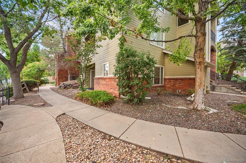 8400 Upham Way #F22, Littleton, CO 80128
